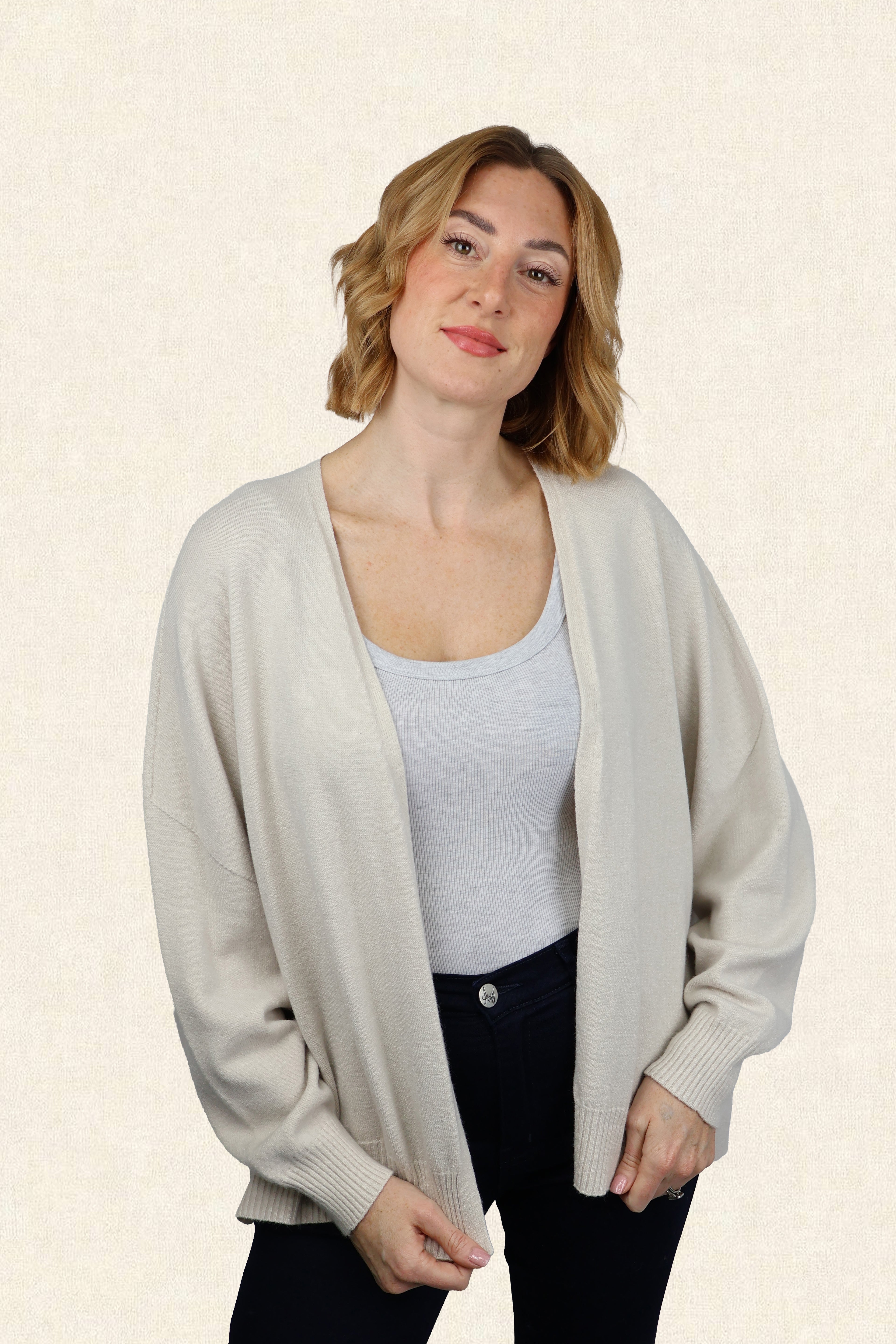 PERLA CROPPED BOXY CARDIGAN