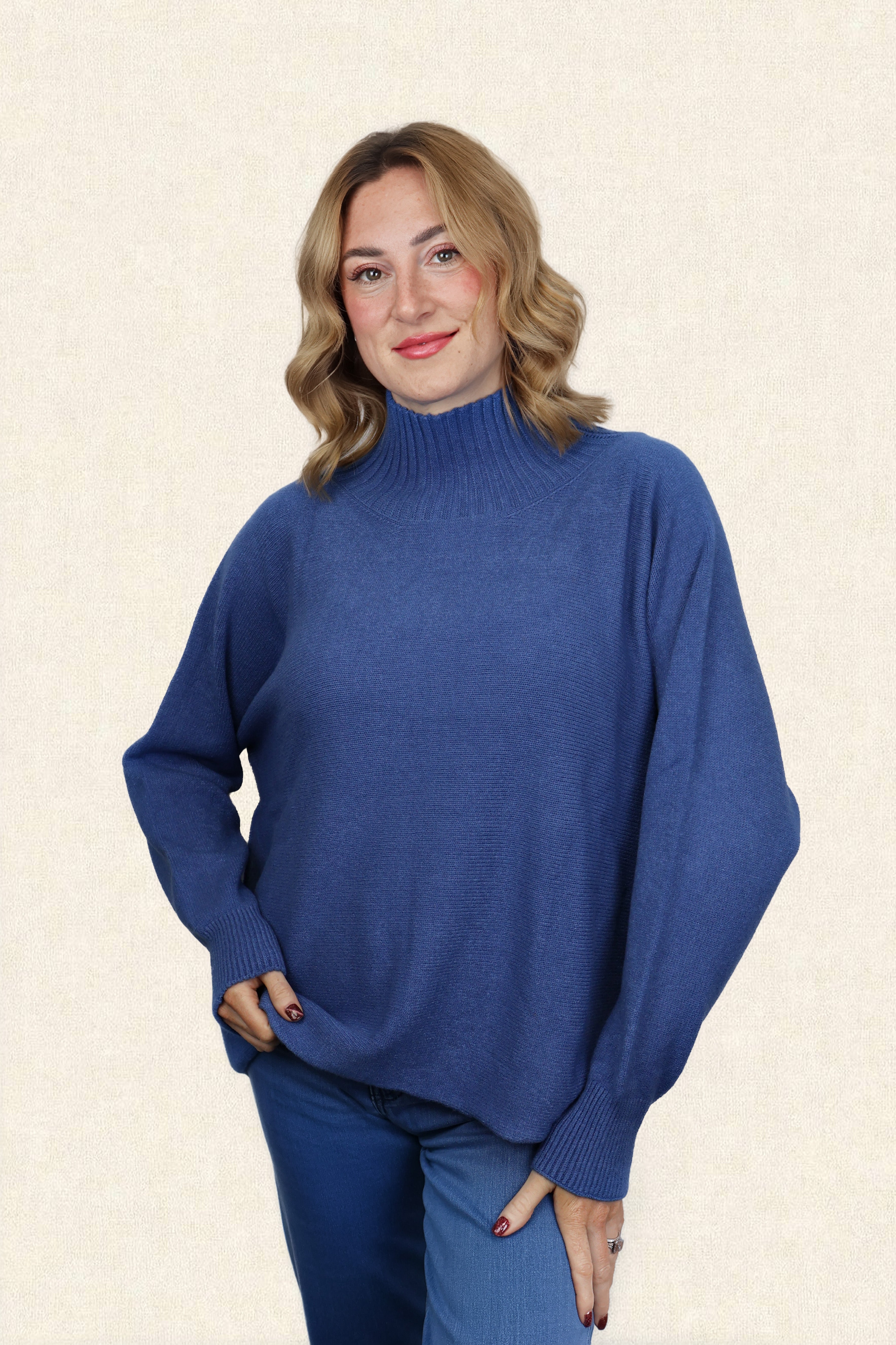 JOLIE BOXY HIGH NECK KNIT