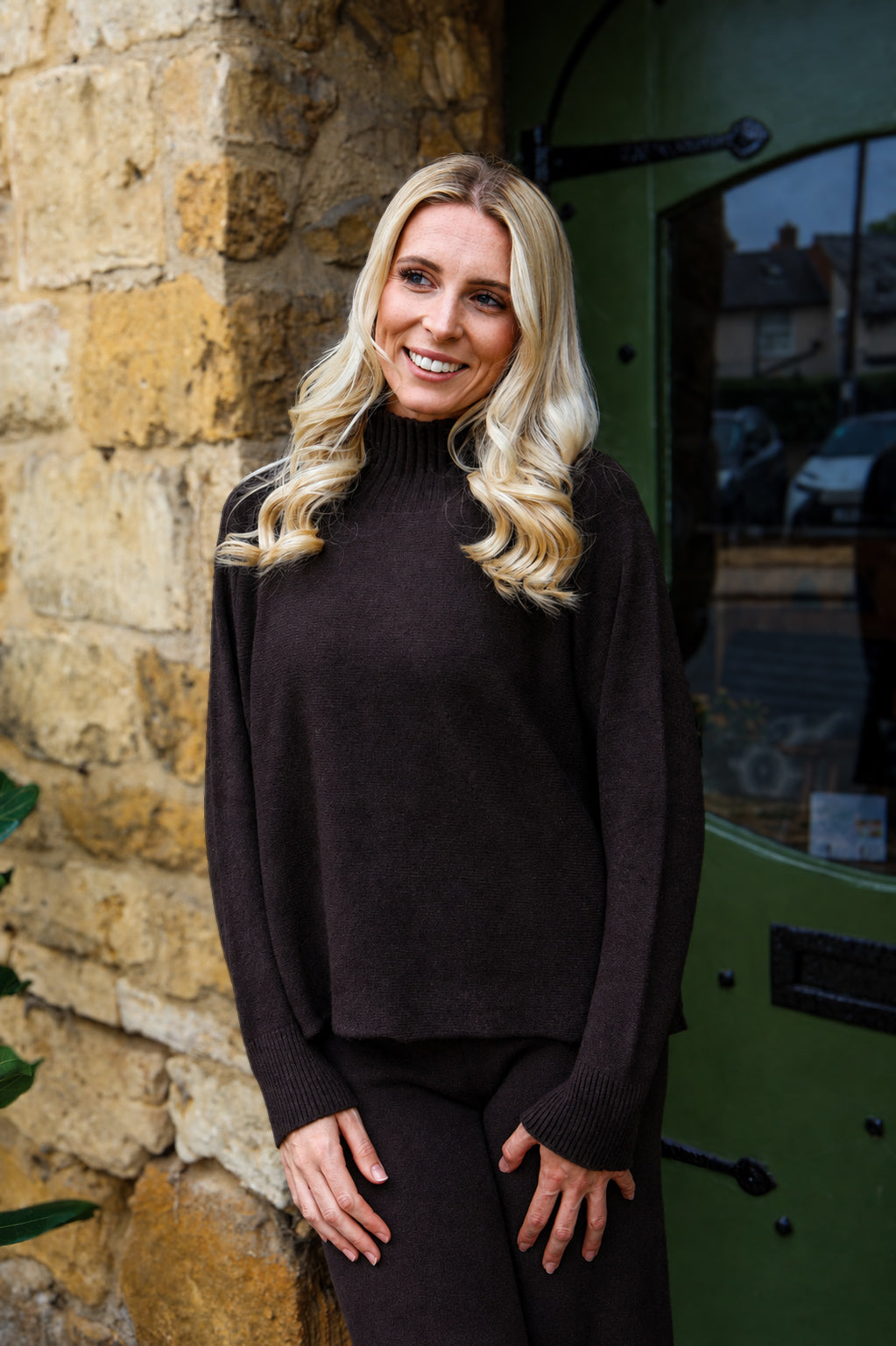 JOLIE BOXY HIGH NECK KNIT