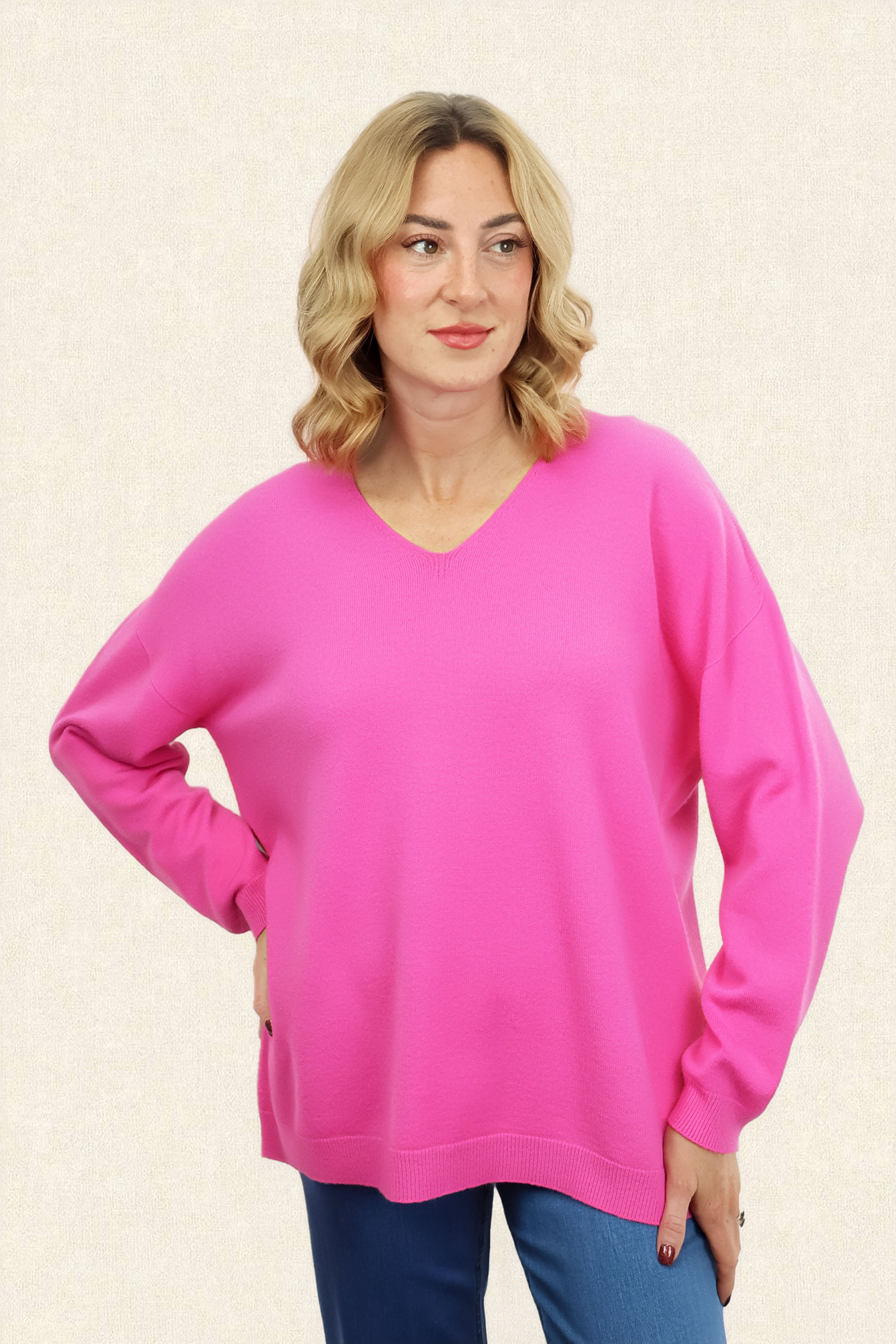 PENNY SUPER SOFT KNIT V-NECK JUMPER