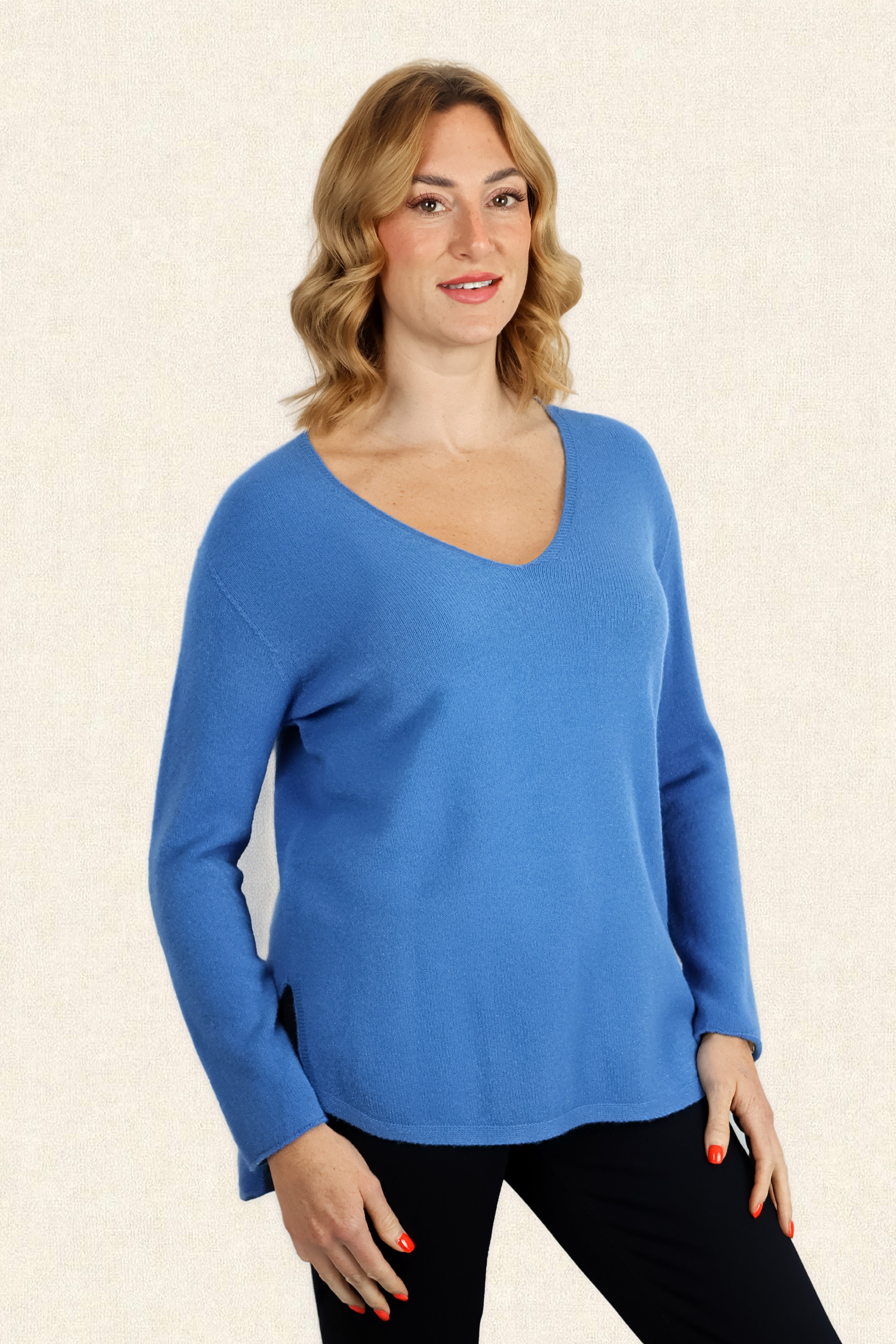 PERRIE V NECK JUMPER