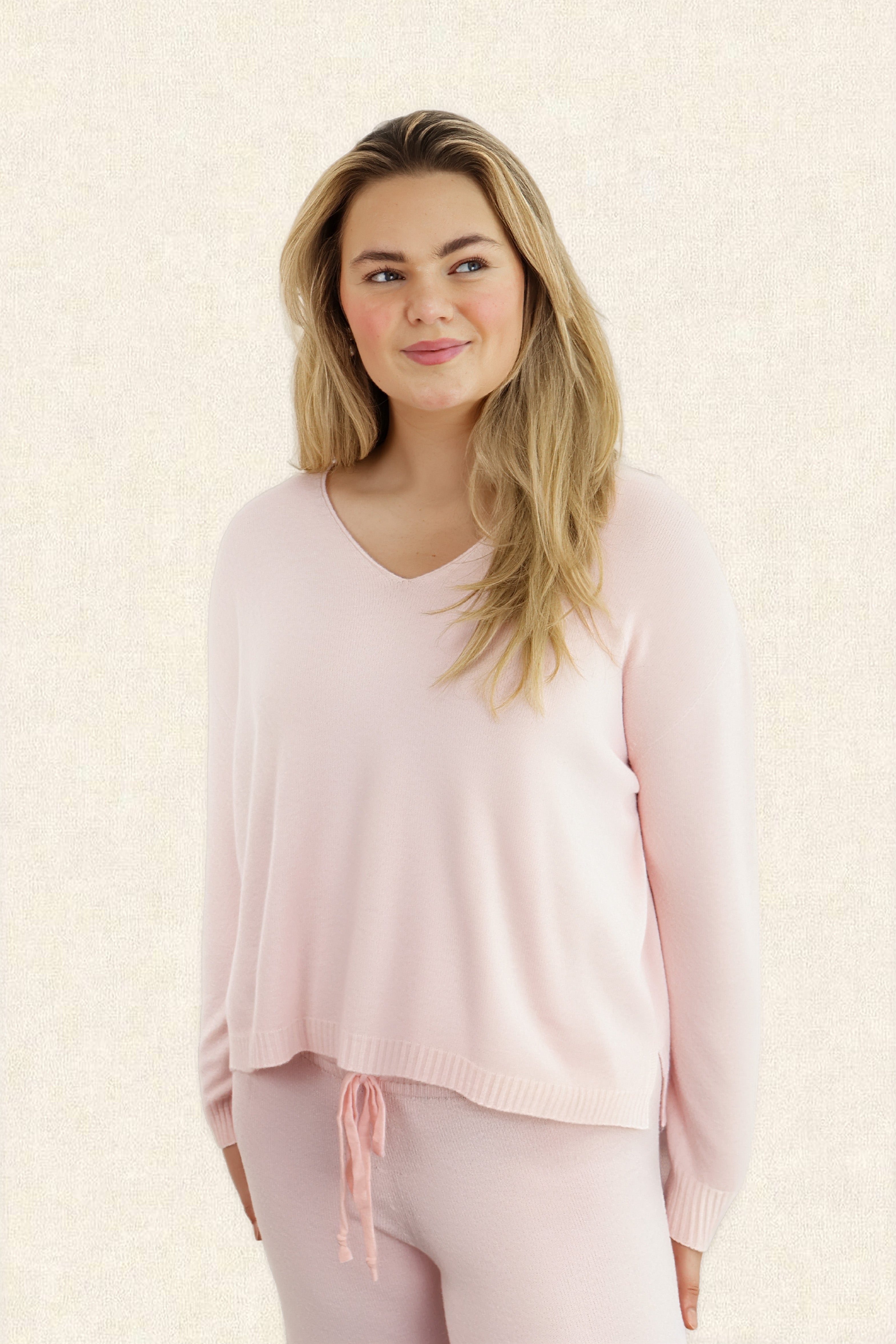 ZILPAH V NECK BOXY SUPERSOFT KNIT